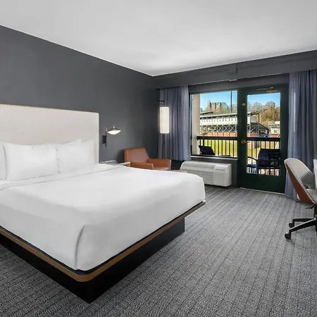 Courtyard By Marriott Chattanooga Downtown Exterior photo
