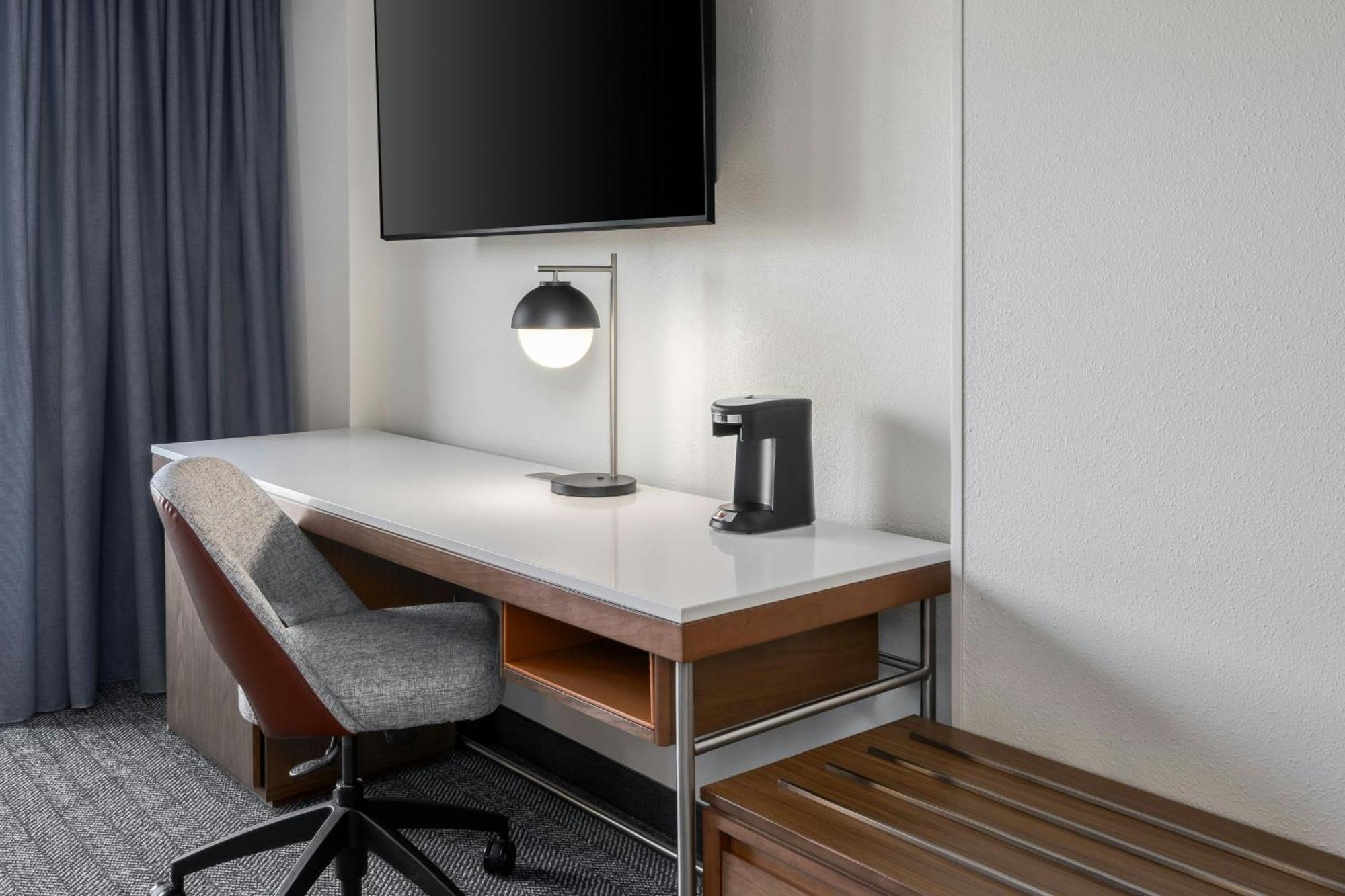 Courtyard By Marriott Downtown Hotel Chattanooga